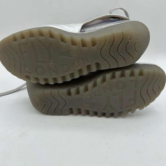 Fly Loundon Womens Yuzu800fly Open Toe Metallic Silver Platform Wedge Sandals - Picture 8 of 12